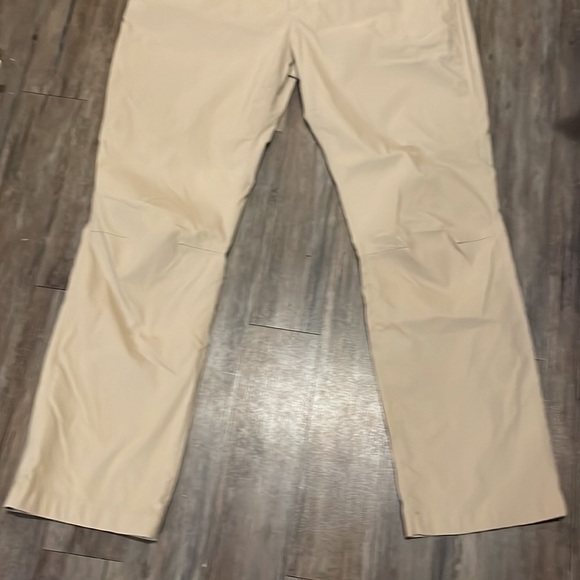 EDDIE Bauer Nylon Hiking Pants Size 38x30 - Picture 3 of 8